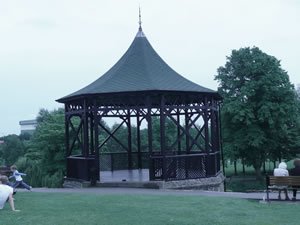 Tamworth Pictures - Bandstand